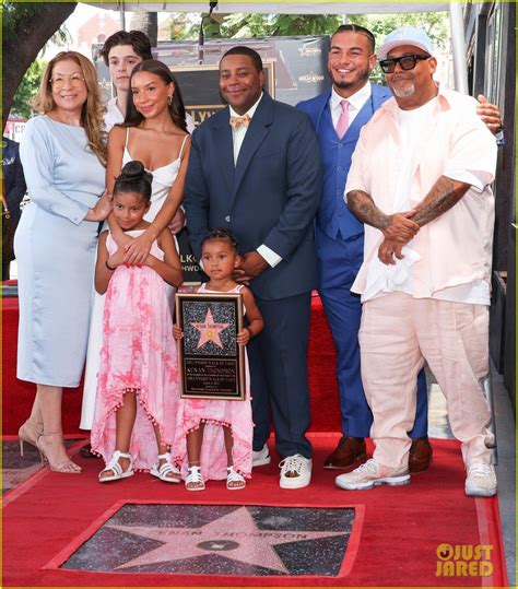 Kenan Thompson S Daughters Make Rare Public Appearance To Support Him