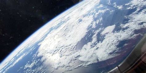 Astronauts Describe the 'Overview Effect' That Transformed Their Minds ...