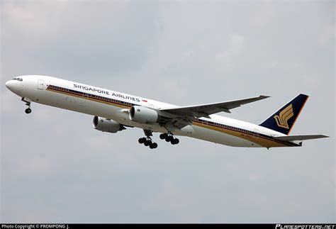 9V SYJ Singapore Airlines Boeing 777 312 Photo By PROMPONG J ID