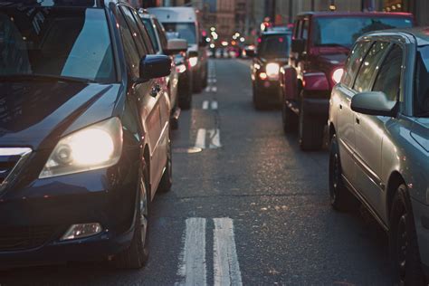 Como manter a calma no trânsito eCycle