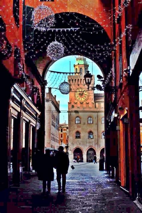 La Piazza Da Via Pescherie Vecchie Bologna Foto Di Dambrosl Mo