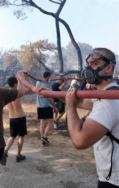 Incendio En Puerto Real C Diz Desalojos La Ap Cortada Y Sin Luz En