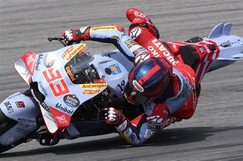 Las Mejores Fotos Del Primer D A De Test De Motogp En Sepang