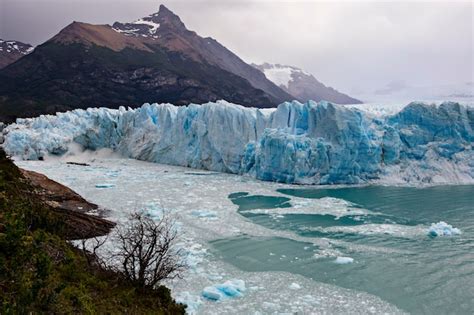 Premium Photo Perito Moreno Glacier In Los Glaciers National Park In