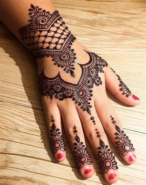 Pin by rukiye on hint kınasi Mehndi designs for kids Henna tattoo