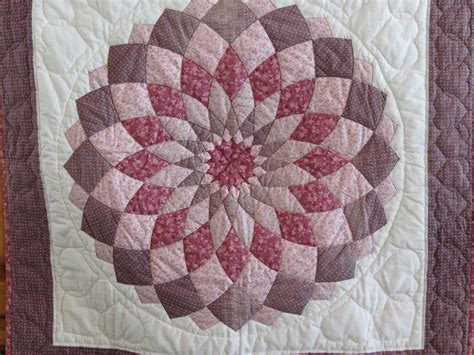 Amish Quilt Giant Dahlia Wall Hanging