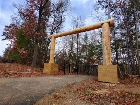 Ranch Style Entry Gate Rustic Exterior Minneapolis By Torin