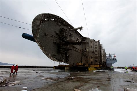 Corea Del Sur Saca Del Mar Ferry Donde Murieron 304 Personas N