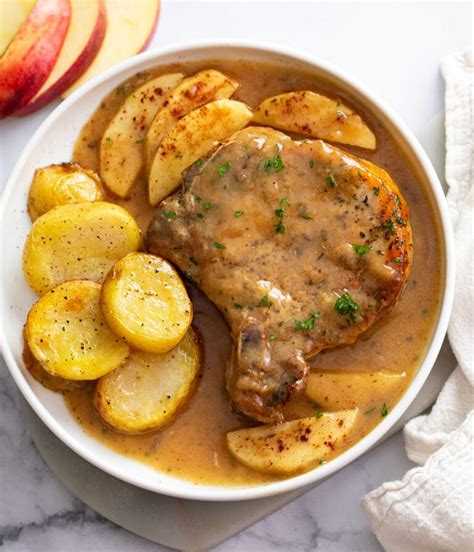 Apple Pork Chops - The Cozy Cook