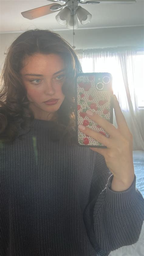 Sydney Melman [2024-02-21] : r/CelebHotness