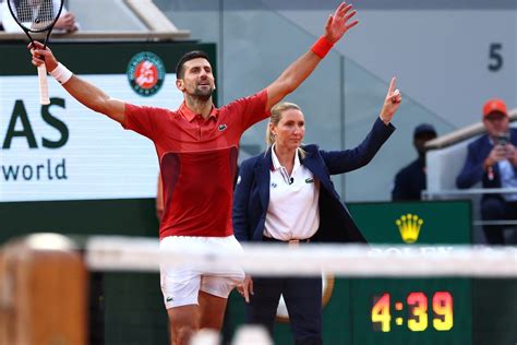 Novak Djokovic Remporte Son 370e Match Du Grand Chelem Mais N Est Pas