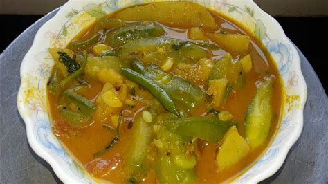 Niramish Jhinga Aloor Torkari Potato Ridge Gourd Curry। Turai Ki Sabji