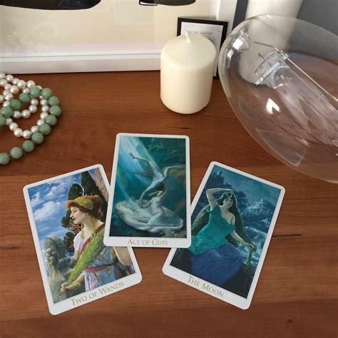 Incandescent Tarot - The Moon Tarot Card Meaning