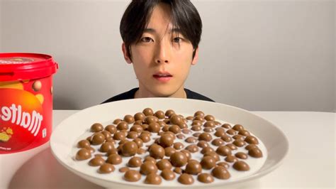 유독 몰티져스 땡기는 날😵‍💫😵‍💫😵‍💫 Asmr Mukbang Maltesers Youtube