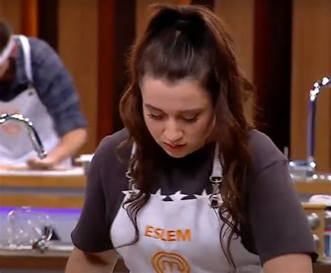 Masterchef In Kadrosunda Yer Alan Eslem Sena Yurt De I Imiyle