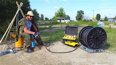 Borehole Seismic sparker source for Vertical Seismic profiling VSP