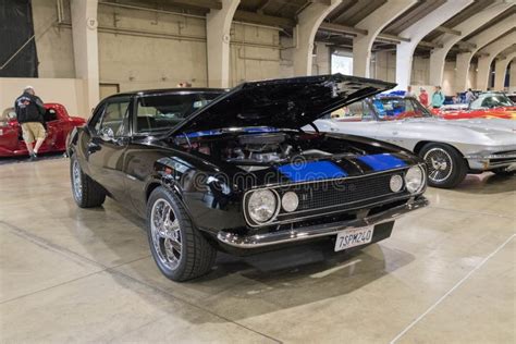 Primera Generaci N De Chevrolet Camaro En La Exhibici N Fotograf A