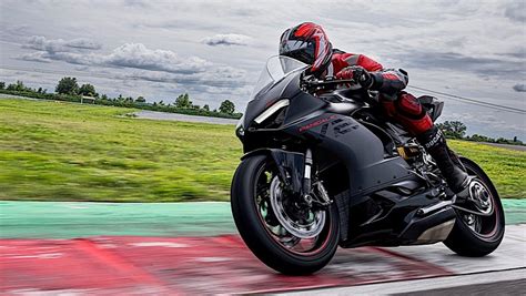 Panigale V2 Black On Black Makes Ducati Red Look So Yesterday