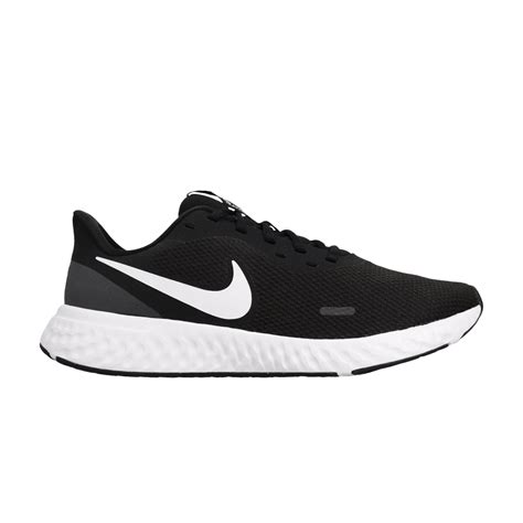 Nike Revolution 5 ' White - Black | Editorialist