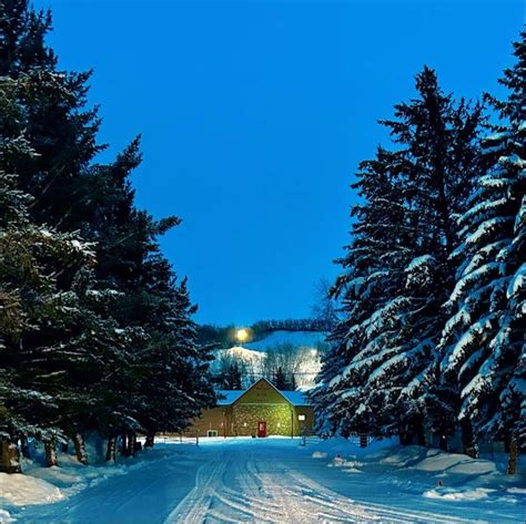 Holiday Mountain Resort Travel Manitoba