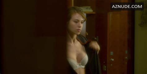 WHITE AS SNOW NUDE SCENES AZNude