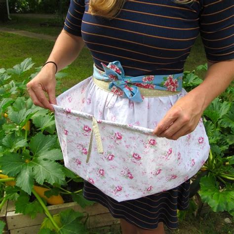 Garden Apron Sewing Pattern Pdf For Gardening Gathering Etsy Apron