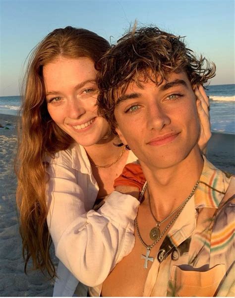 Gavin Casalegno And Larsen Thompson Coppie Carine Coppie Estate