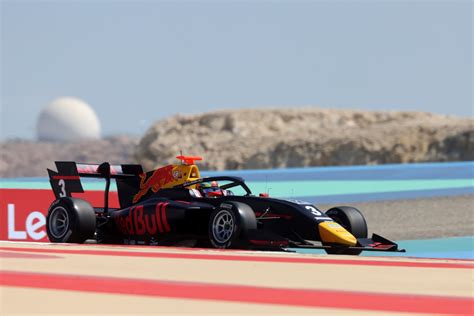 Thrilling Victory Lindblad Surges Past ART Drivers For Bahrain F3