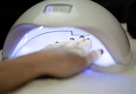 The Uv Lamps Can Be Damaging Are Gel Manicures Bad For Nails