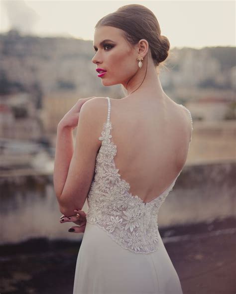 הקולקציה Wedding dresses lace Sleeveless wedding dress Sheath