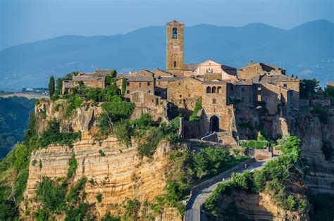 La Antigua Aldea De Civita Di Bagnoregio Tambi N Llamada La Ciudad