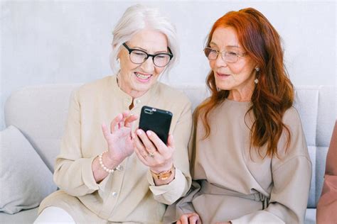 The best credit cards for seniors in Canada in 2024 - MoneySense