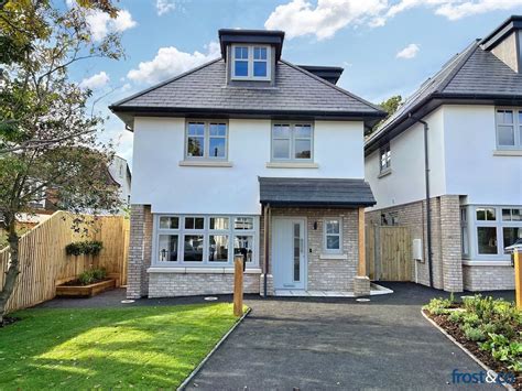 New Home 3 Bed Detached House For Sale In Glenair Avenue Lower