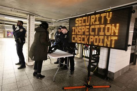 Passengers are reacting to the new 4 subway stops security plan 6