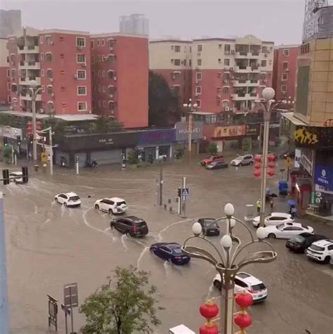 暴雨来袭！东莞多地水浸街！接下来的天气让人崩溃！ 台风 小时 常平