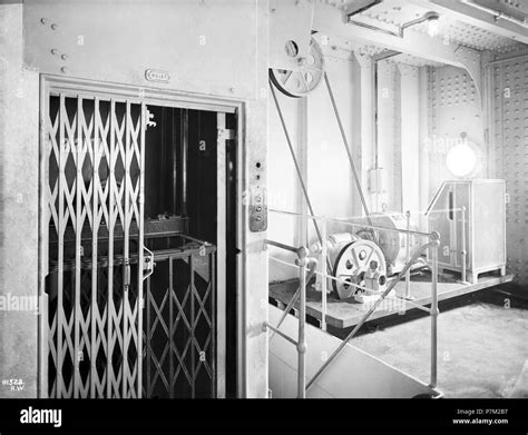 Rms Olympic Elevator Hi Res Stock Photography And Images Alamy