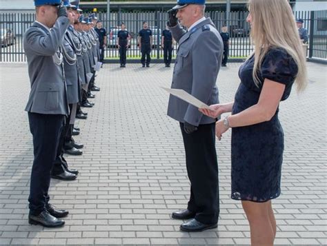 Awanse I Odznaczenia Naszych Policjant W Podczas Powiatowych Obchod W