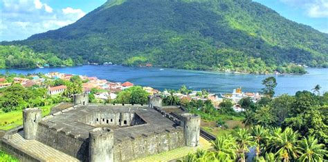 Fakta Menarik Banda Neira Pulau Indah Di Maluku Yang Penuh Dengan