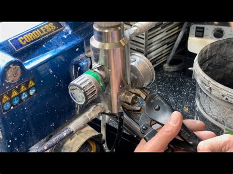 Graco How To Replace The Spray Prime Valve Youtube