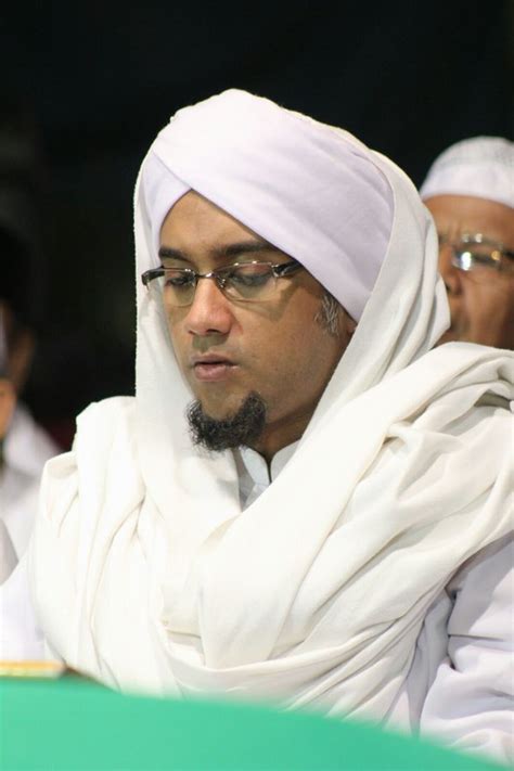 Kumpulan Foto Habib Hasan Bin Ja Far Assegaf Terbaru Lengkap