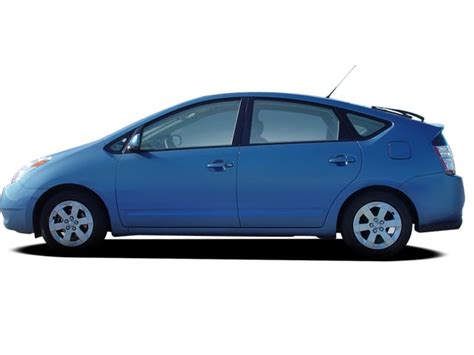 2004 Toyota Prius Prices Reviews And Photos Motortrend