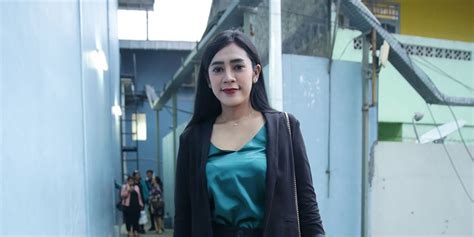 Vernita Syabilla Pantau Haters Yang Hina Dirinya Sebagai Selingkuhan