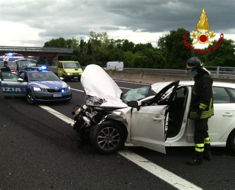 Incidente In A Tra Loreto E Ancona Ferito Un Ragazzo Di Anni