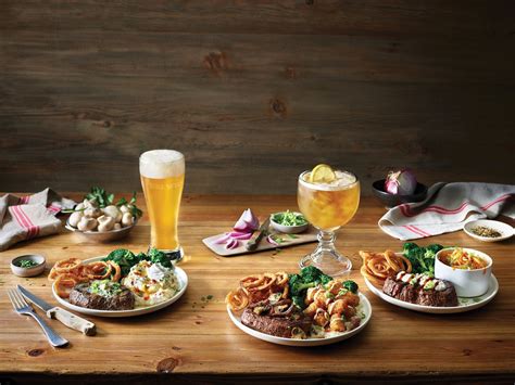 Applebees Welcomes Topped Steaks And Twisted Potatoes To Fall Menu