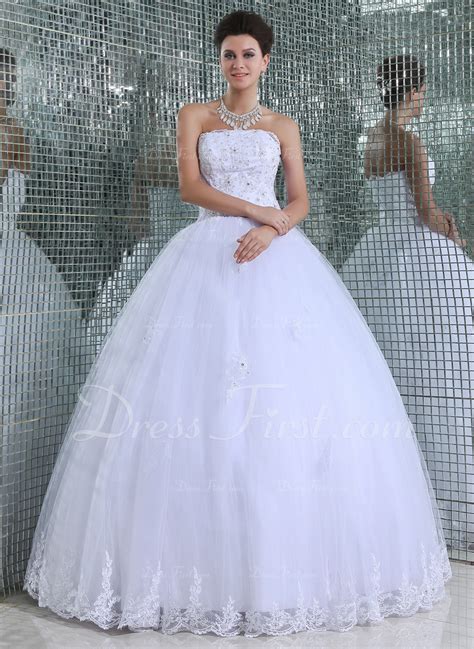 Ball Gown Strapless Floor Length Tulle Wedding Dress With Lace Beading