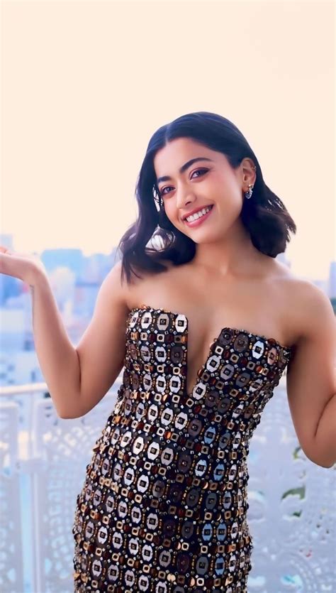 Pin By RAVICHANDRAN R RAJA On Rashmika Mandana Hot Body Women South Actress Actresses