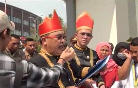 Tuntutan Demo Mahasiswa Didukung Fabian Kaloh Cs Media Manado