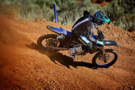 YZ 450 F Monster Energy 2022 Motocikli Cross YAMAHA SIBEG