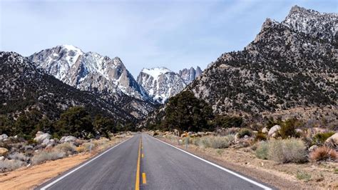 Premium Photo Road To Mt Whitney In Eastern Sierra California Usa 4k