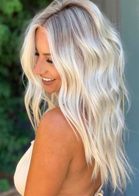 Pin by Ꮣɸʀʝ on 𝘗ꪮ𝘴ꫀ 𝘧ꪮ𝘵ꪮᧁ𝘳ꪖ𝘧𝘪ᥴ𝘩ꫀ Summer blonde hair Blonde hair